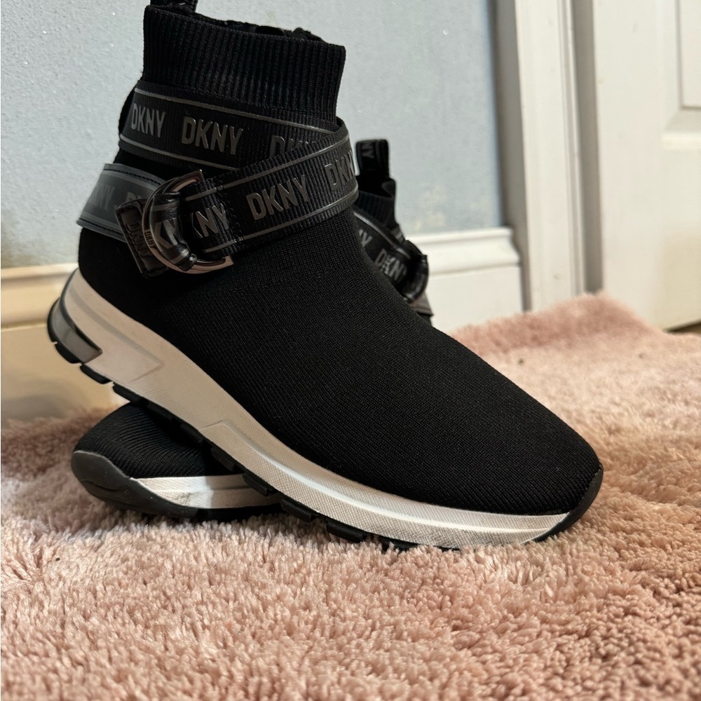 DKNY Sock Sneaker